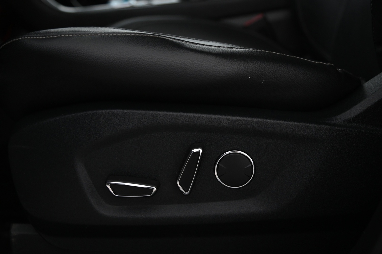 Ford S-MAX vaihtoauto