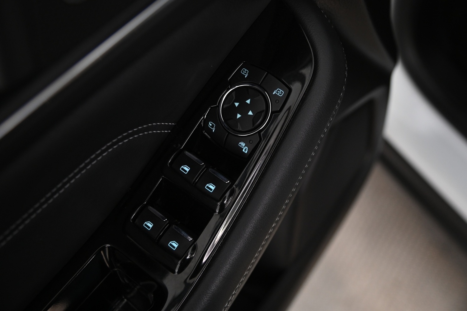 Ford S-MAX vaihtoauto