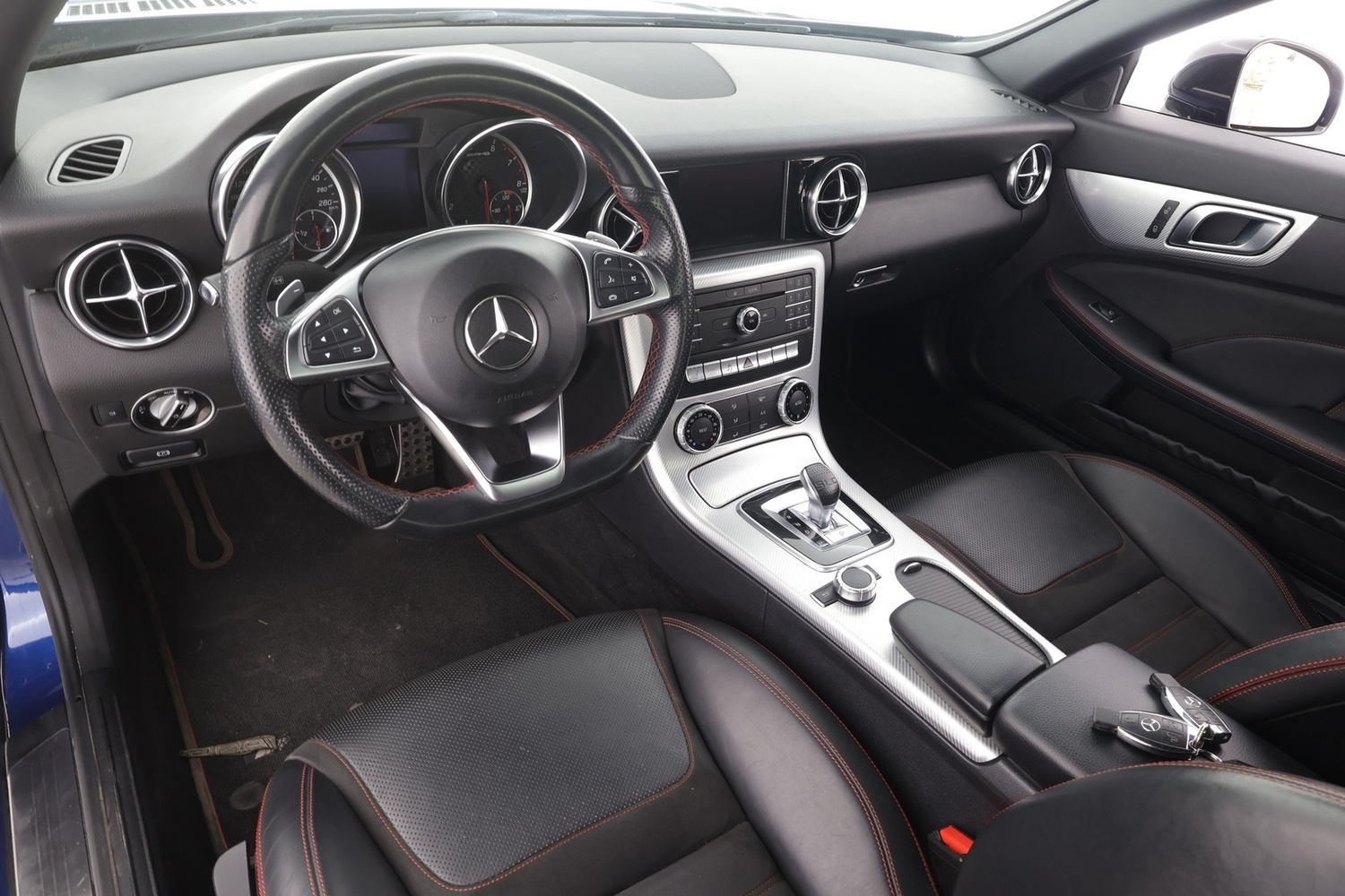 Mercedes-Benz SLC vaihtoauto