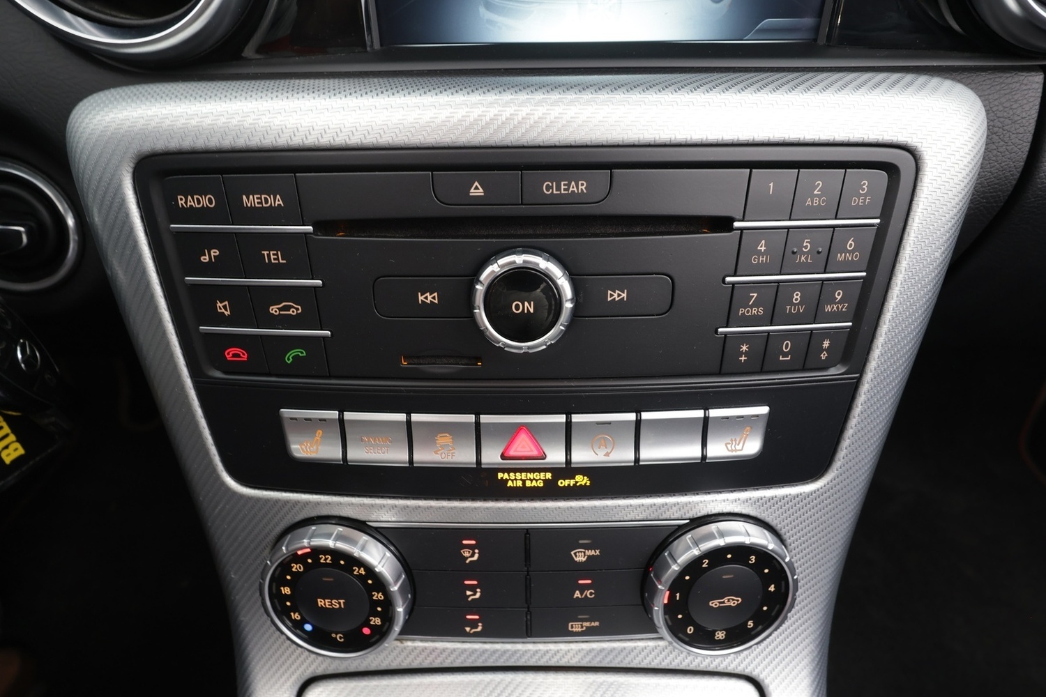 Mercedes-Benz SLC vaihtoauto
