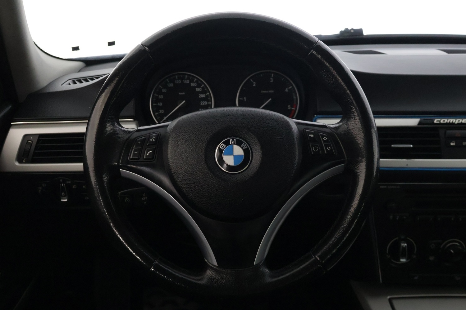 BMW 320 vaihtoauto