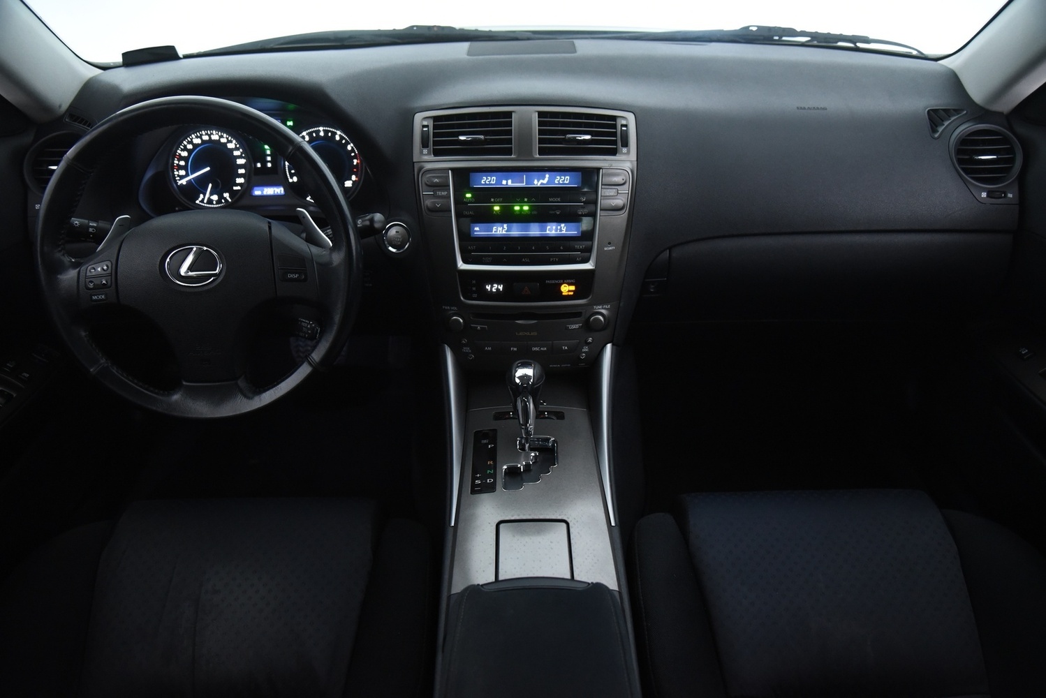 Lexus IS vaihtoauto