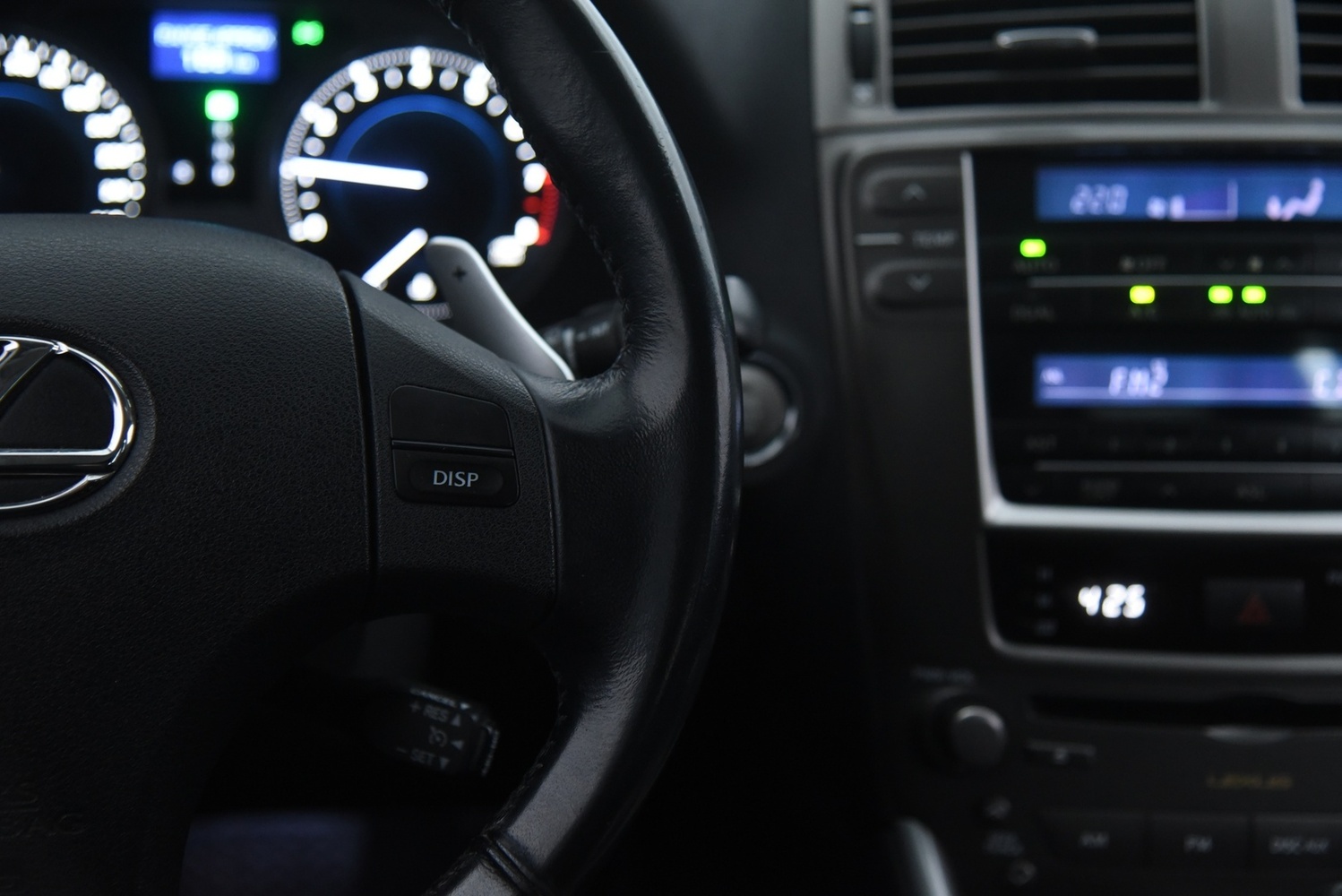 Lexus IS vaihtoauto