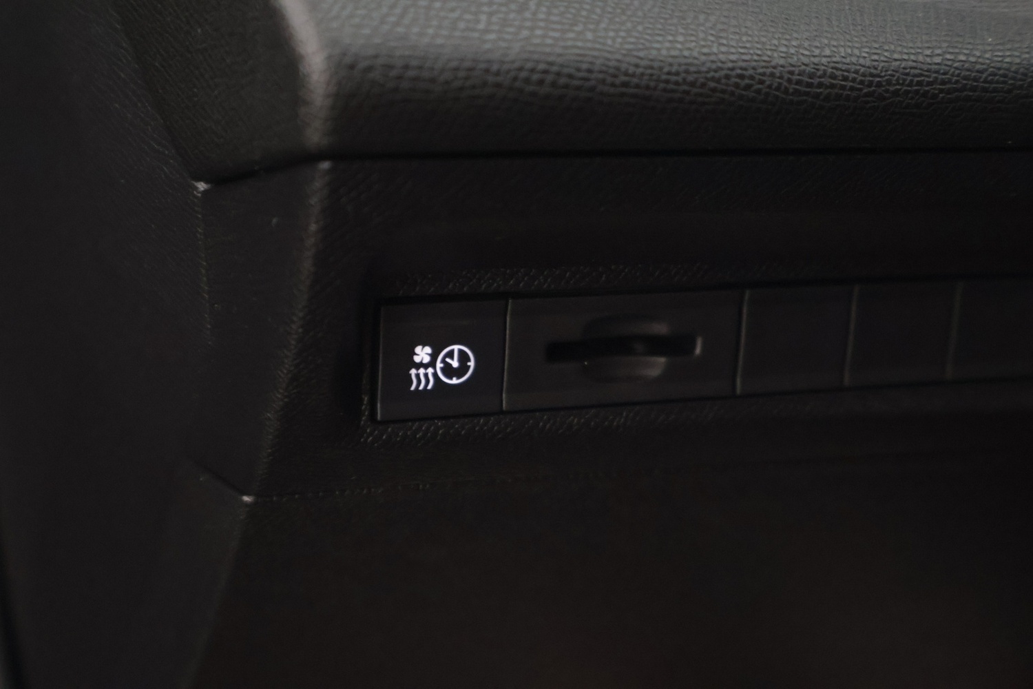 Peugeot E-308 vaihtoauto