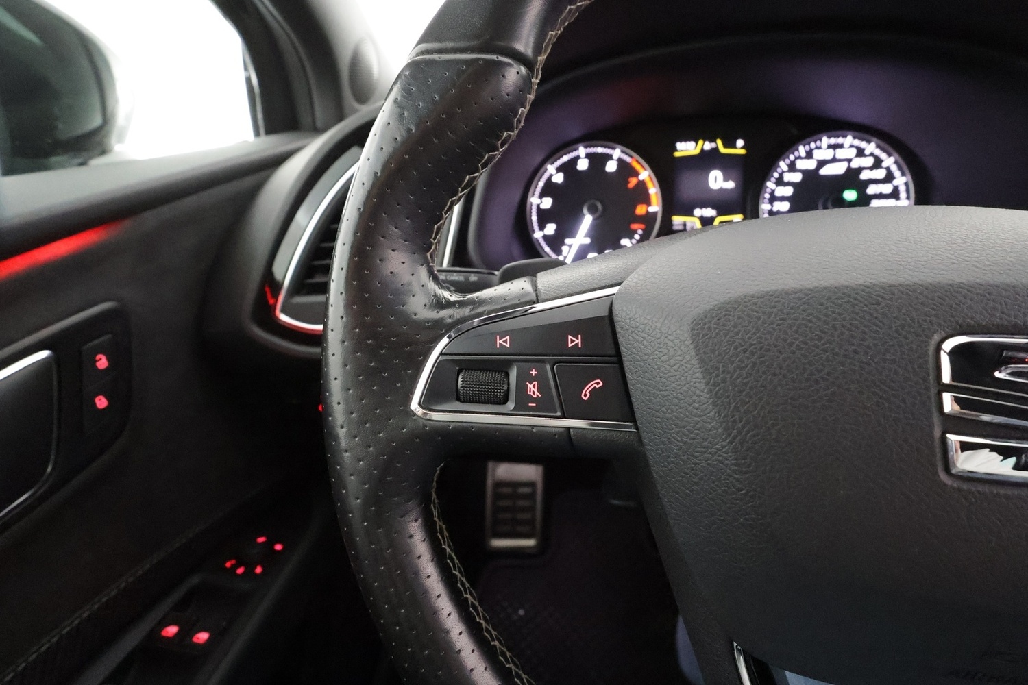 SEAT Leon ST vaihtoauto