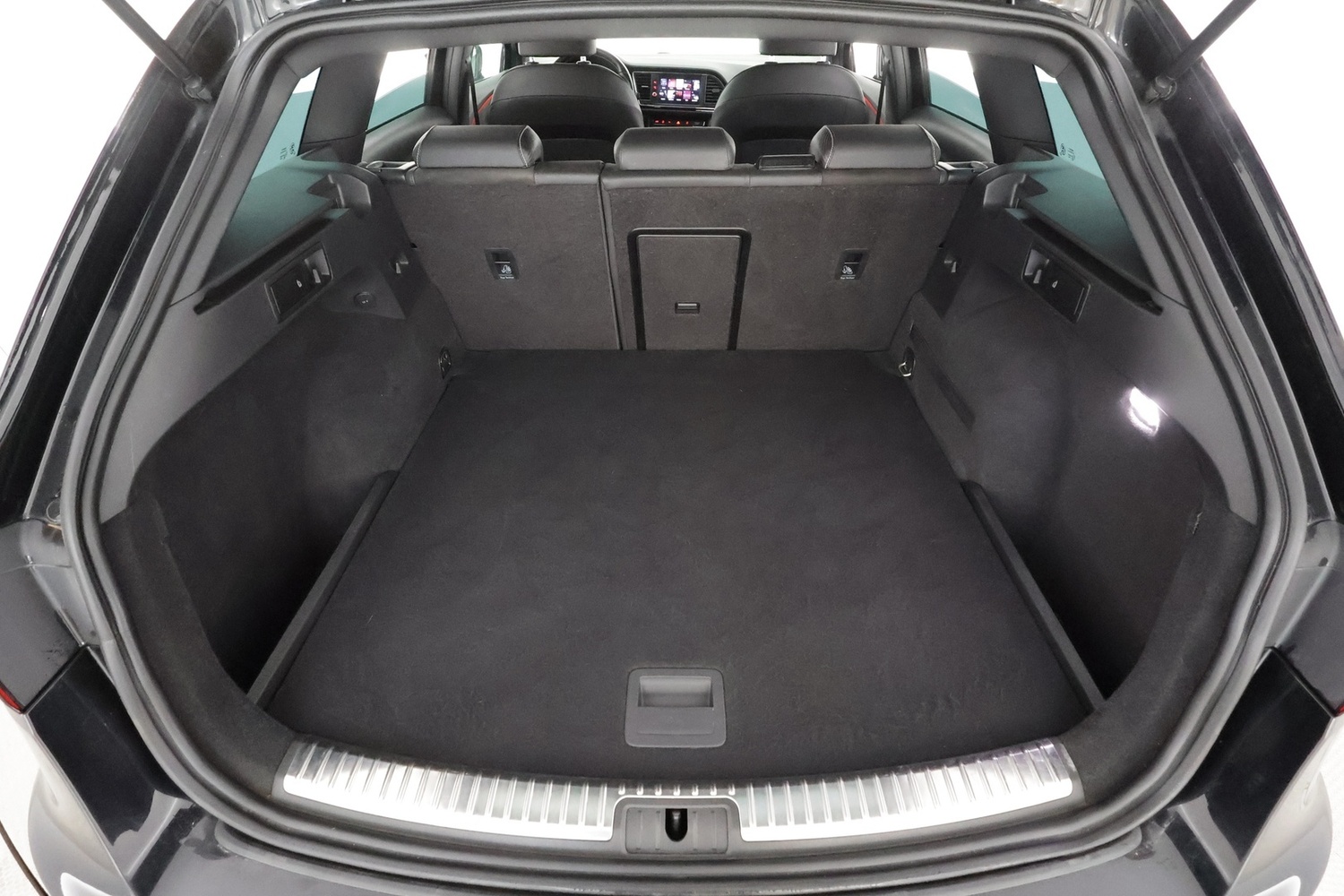 SEAT Leon ST vaihtoauto