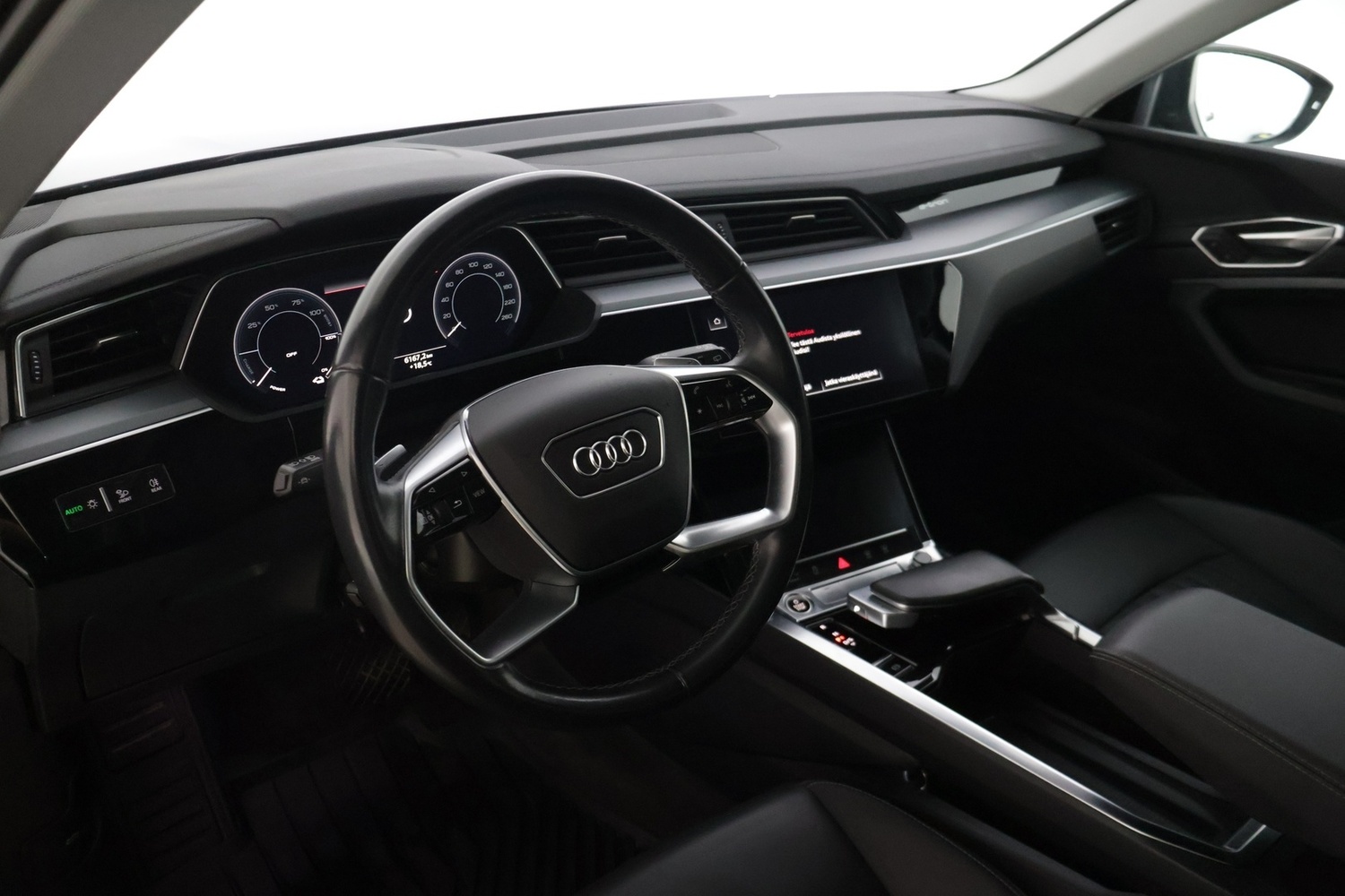 Audi Q8 e-tron vaihtoauto