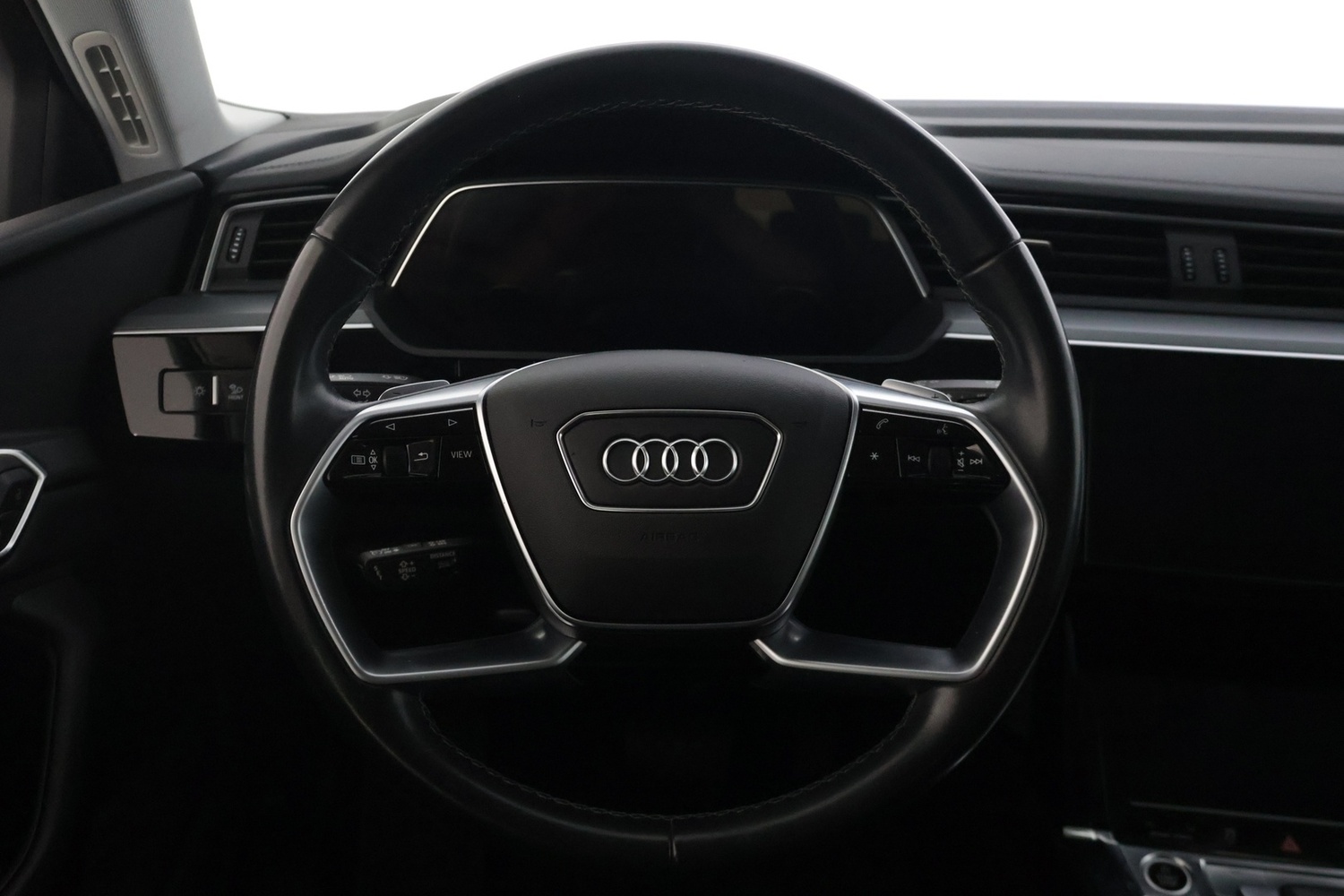Audi Q8 e-tron vaihtoauto