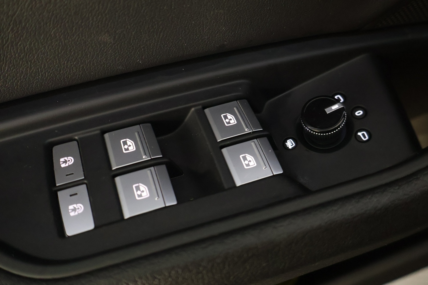 Audi Q8 e-tron vaihtoauto