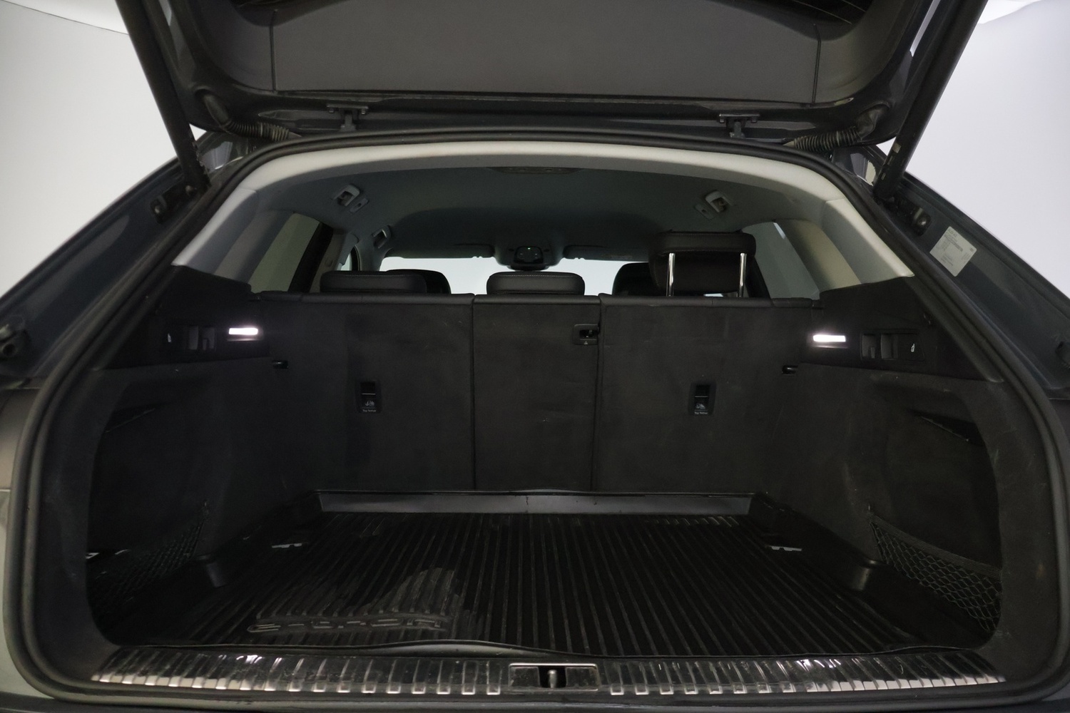 Audi Q8 e-tron vaihtoauto