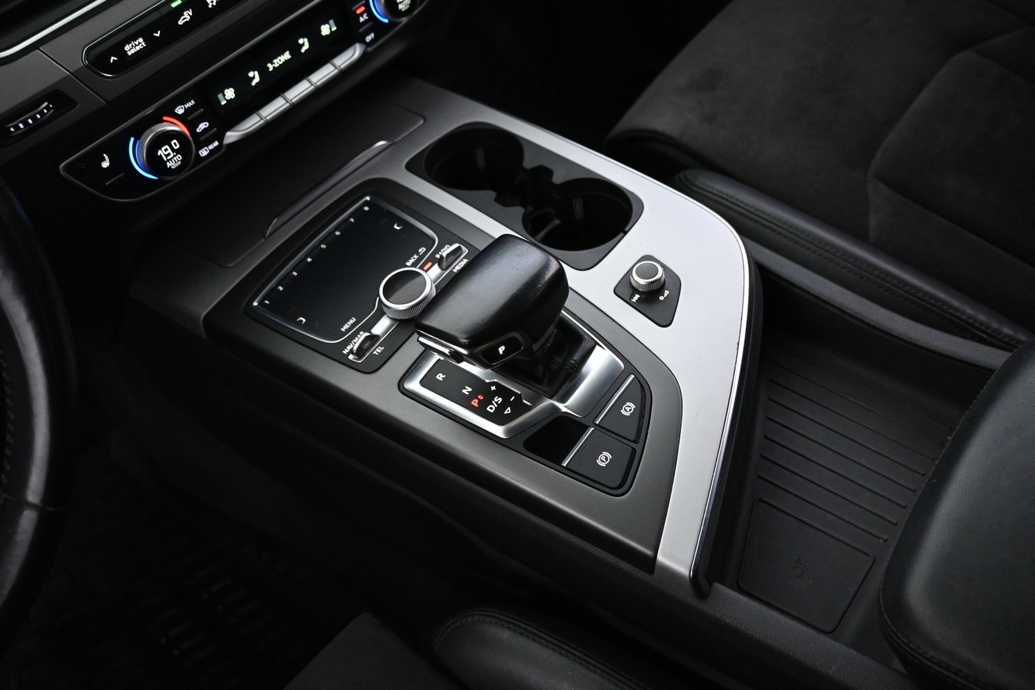 Audi Q7 vaihtoauto