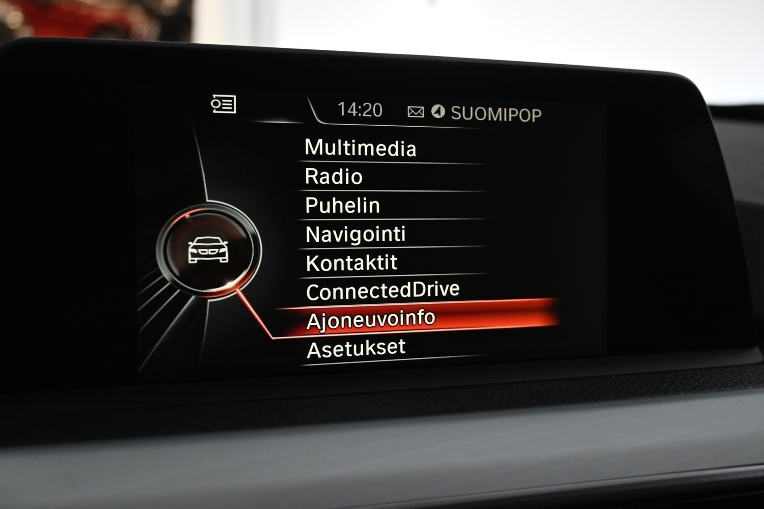 BMW 330 vaihtoauto