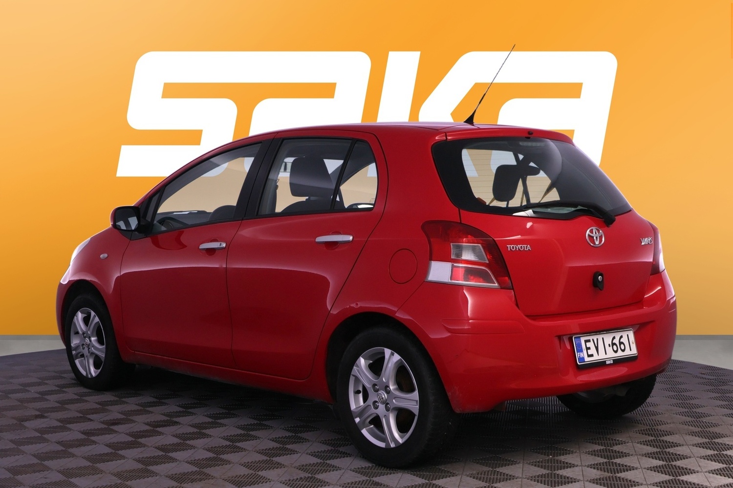 Toyota Yaris vaihtoauto