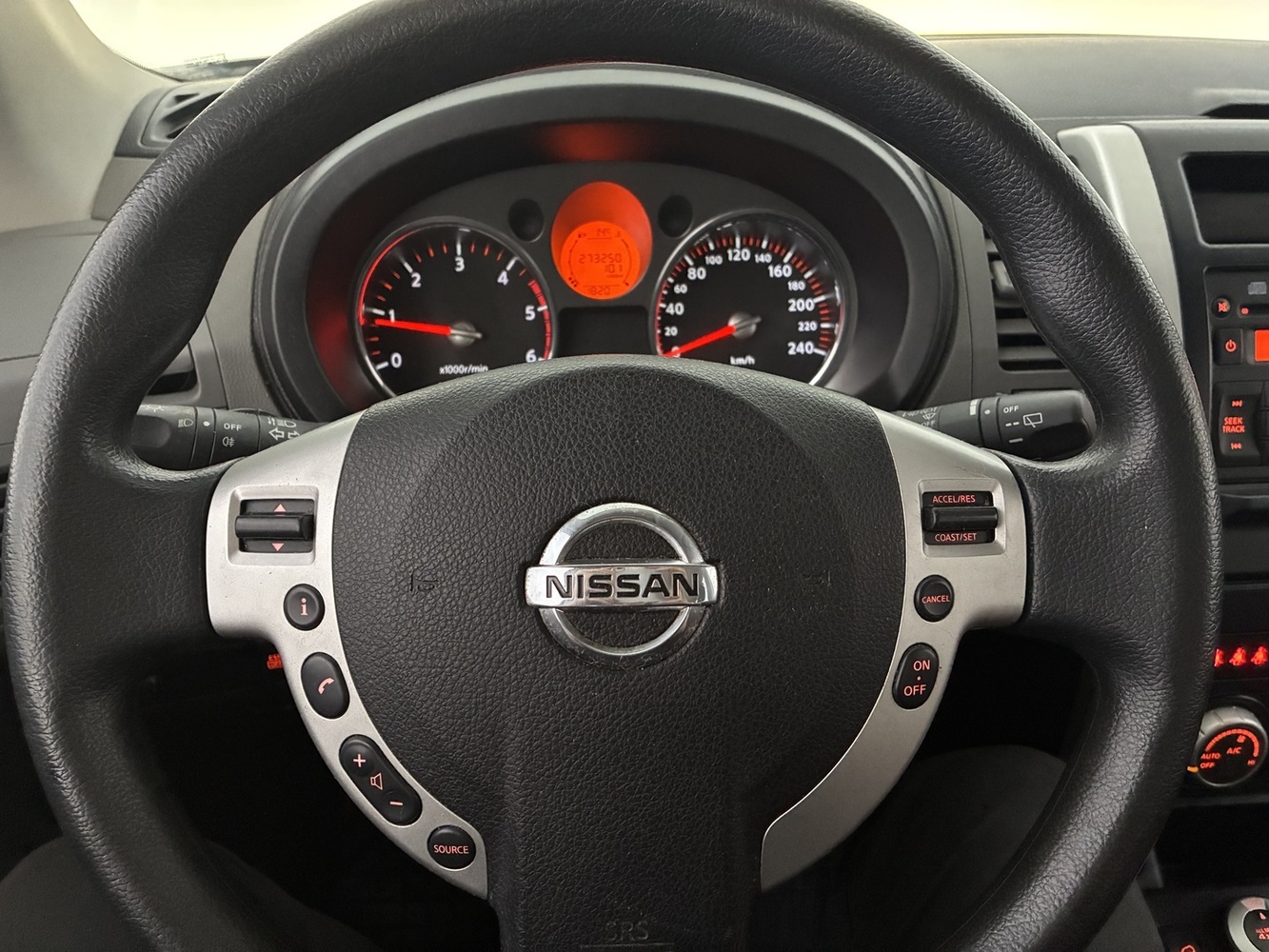 Nissan X-Trail vaihtoauto