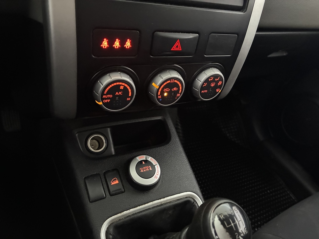 Nissan X-Trail vaihtoauto