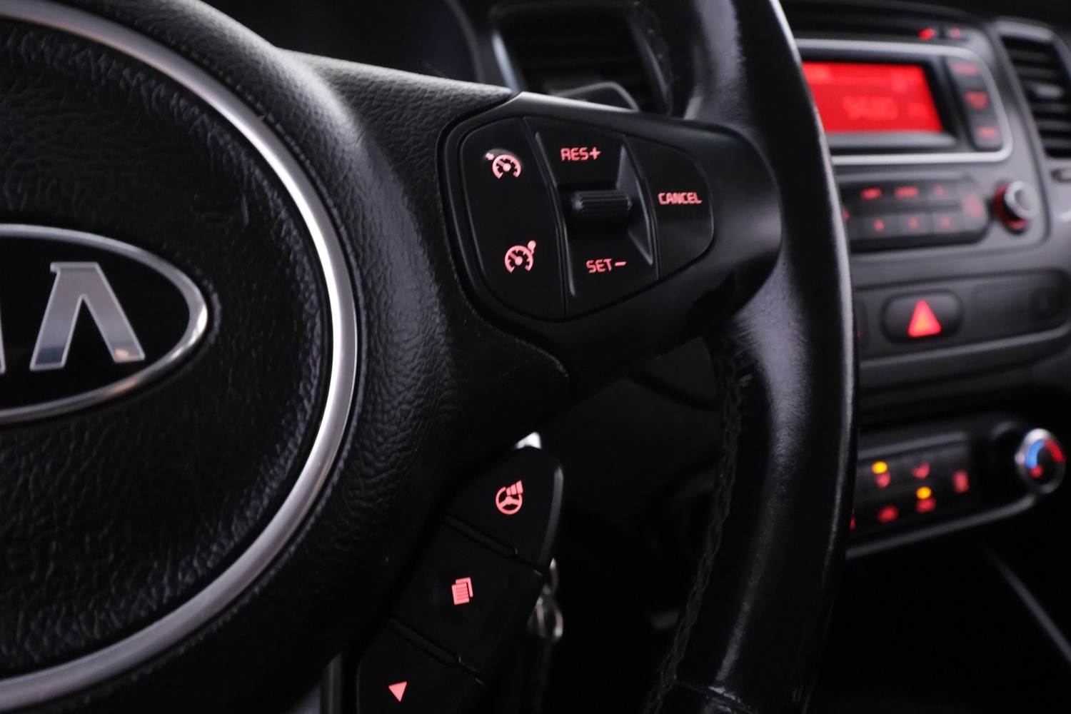 Kia Carens vaihtoauto