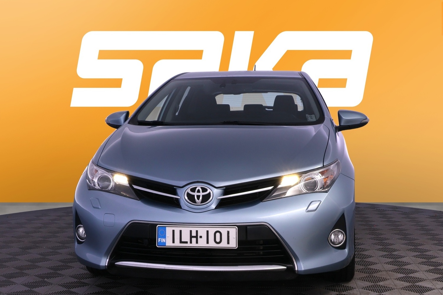 Toyota Auris vaihtoauto