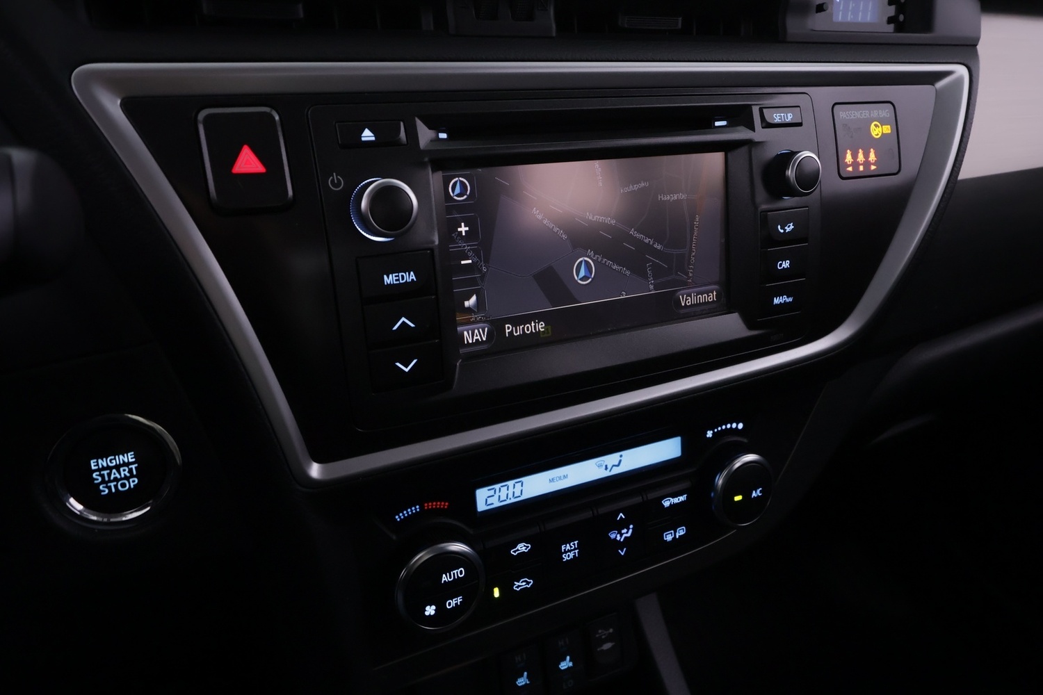 Toyota Auris vaihtoauto