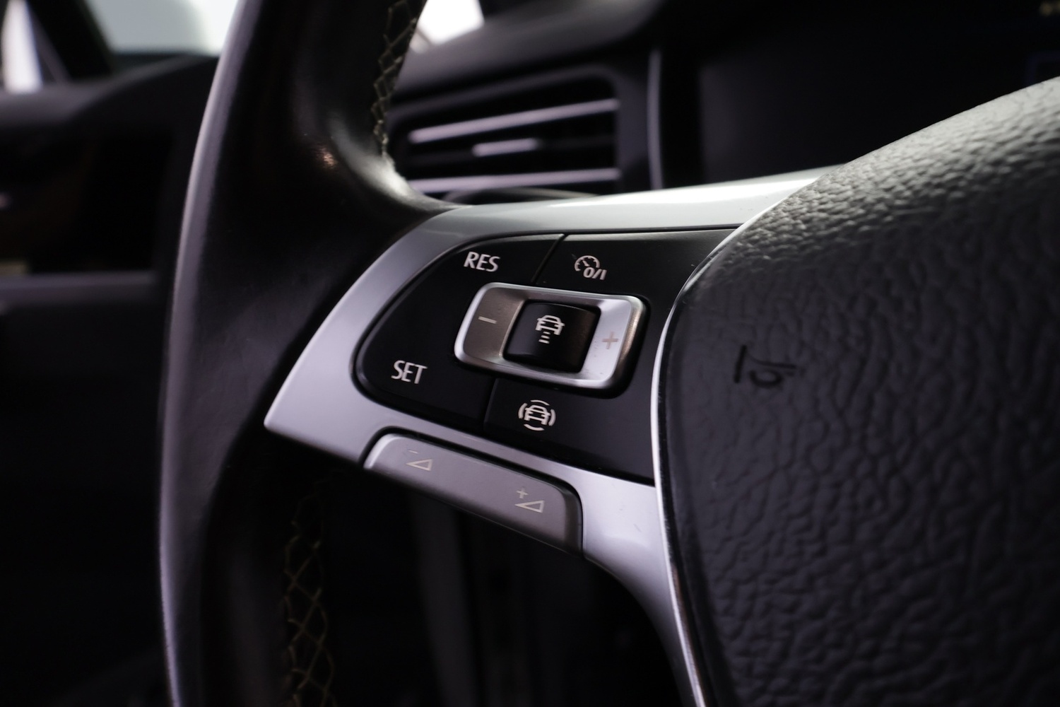 Volkswagen Touareg vaihtoauto