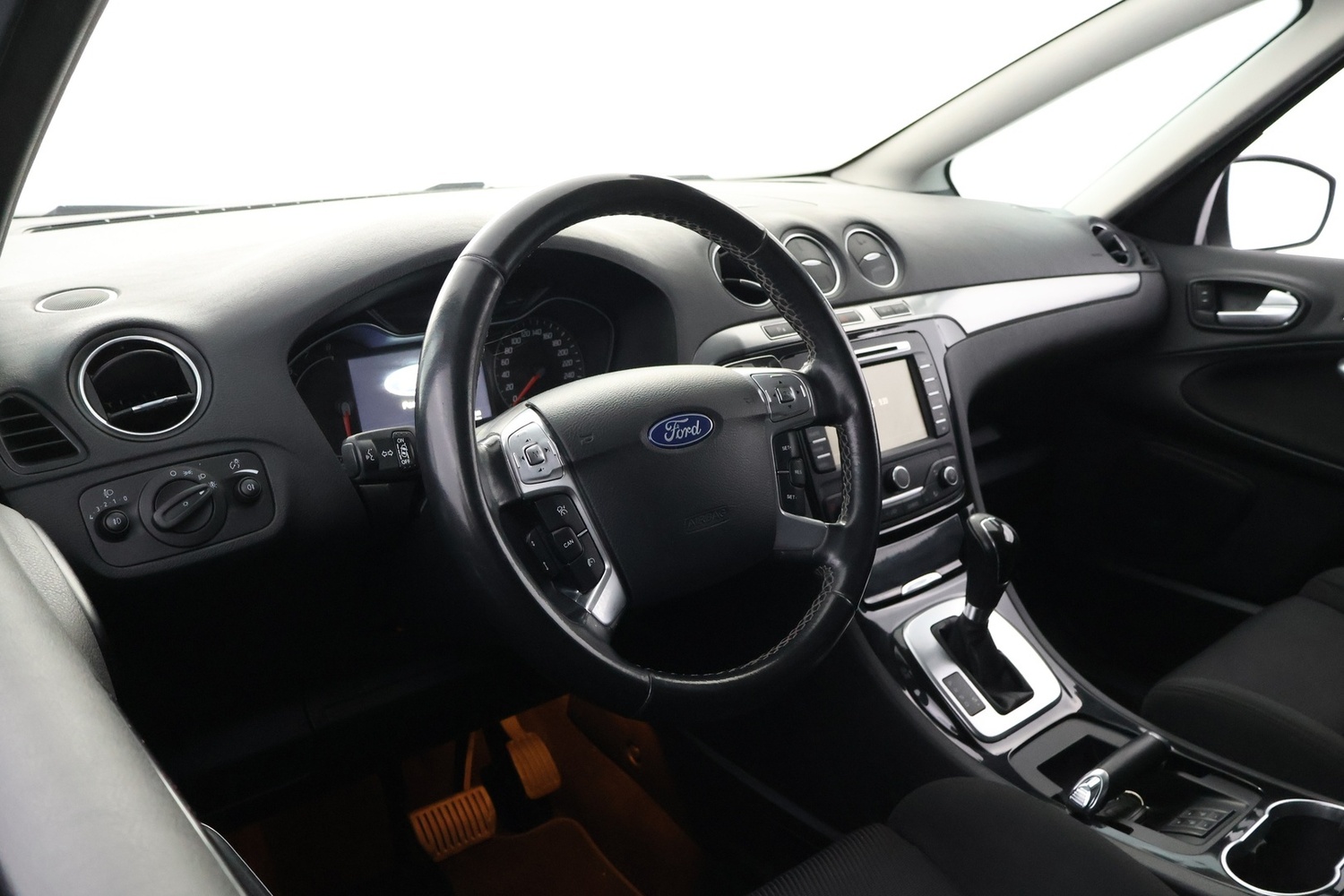 Ford S-MAX vaihtoauto