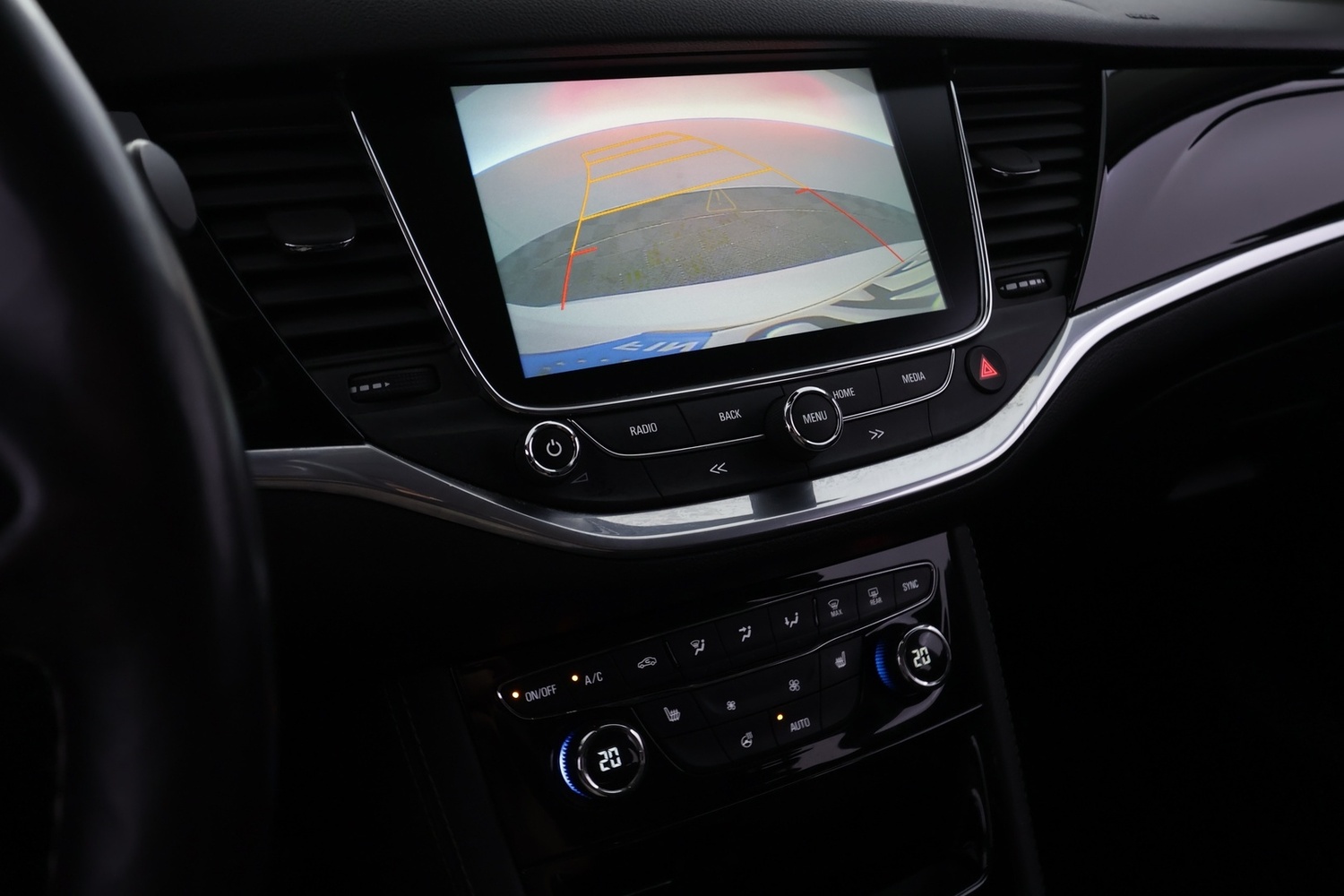 Opel Astra vaihtoauto