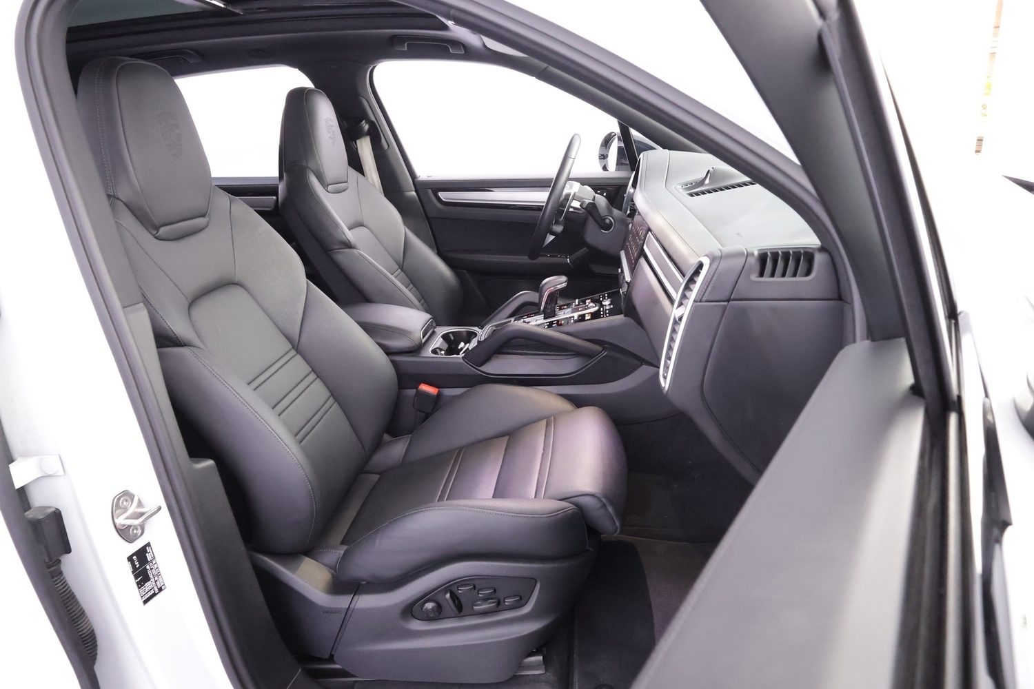 Porsche Cayenne vaihtoauto