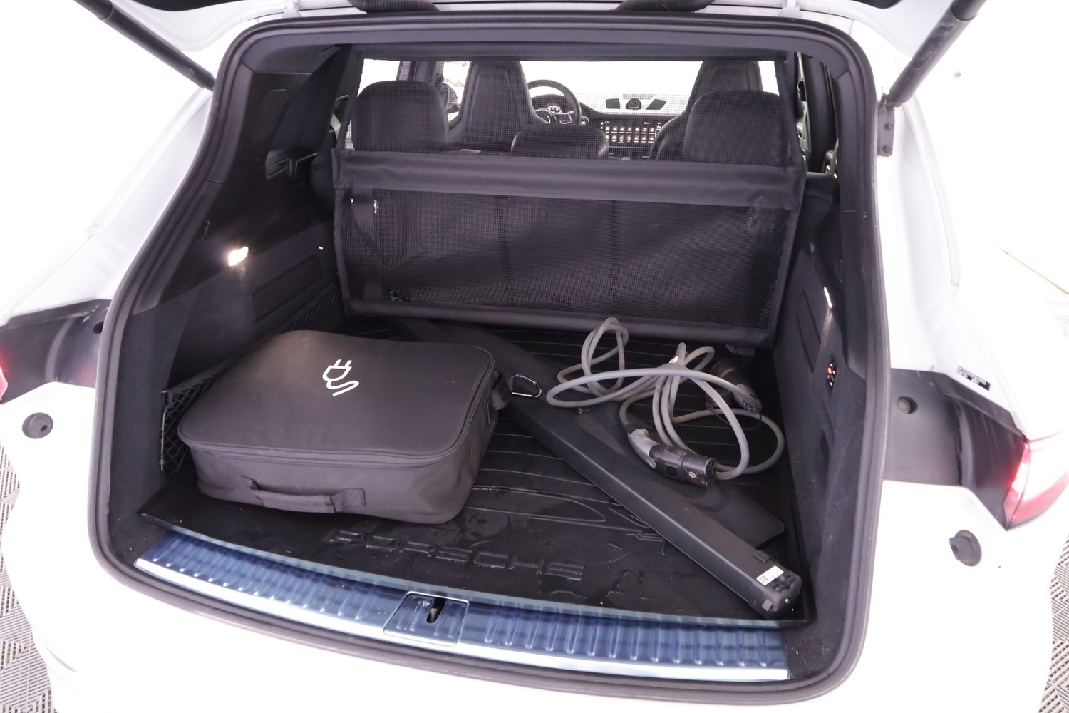 Porsche Cayenne vaihtoauto