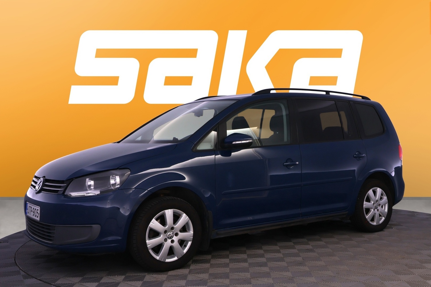 Volkswagen Touran vaihtoauto