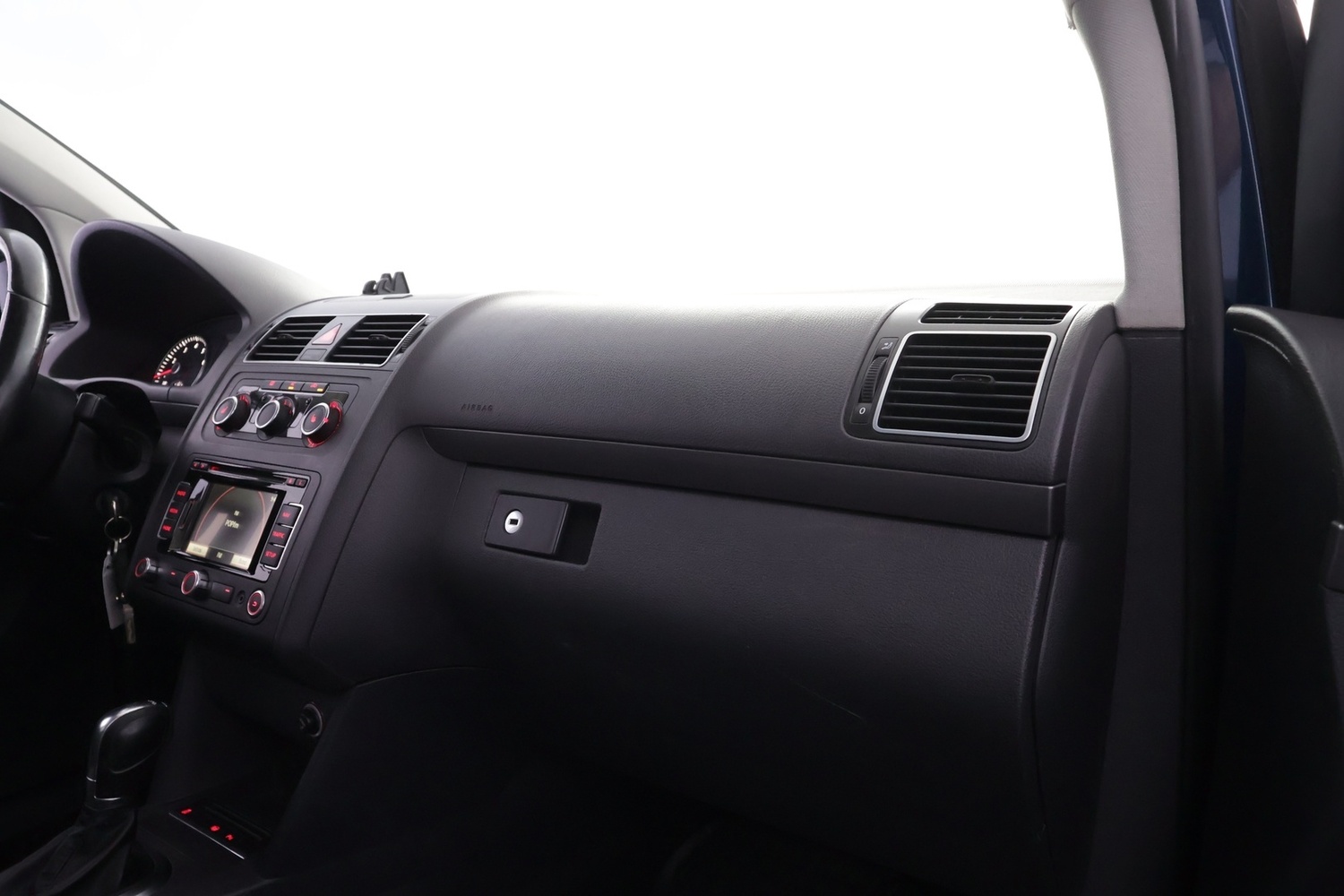 Volkswagen Touran vaihtoauto