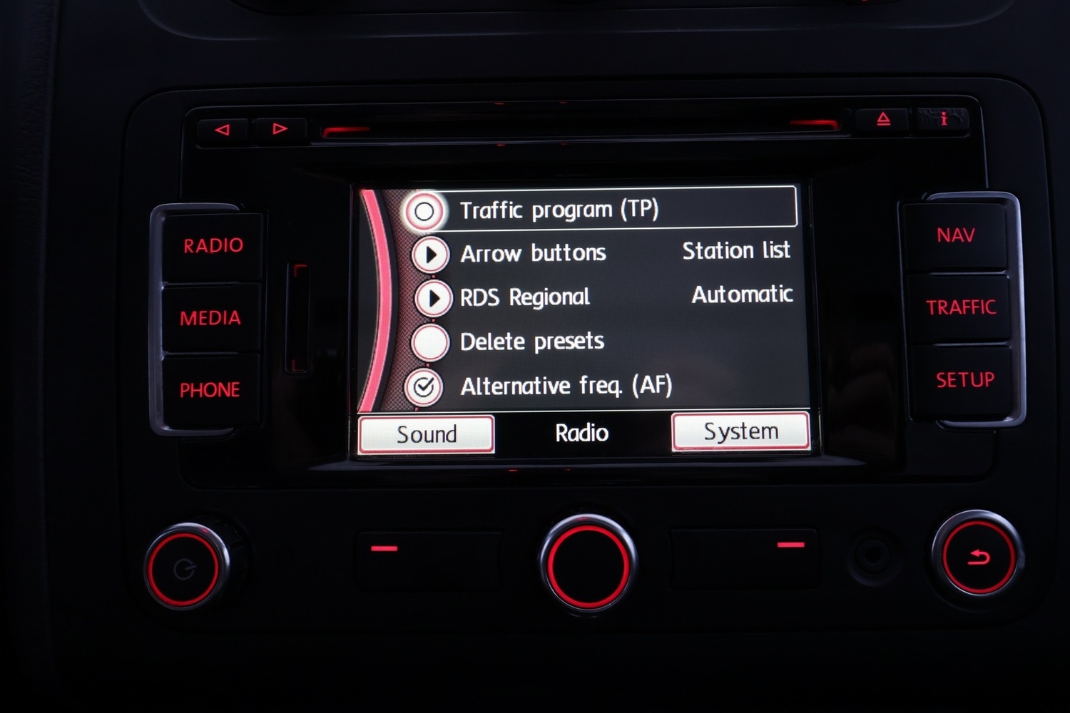 Volkswagen Touran vaihtoauto