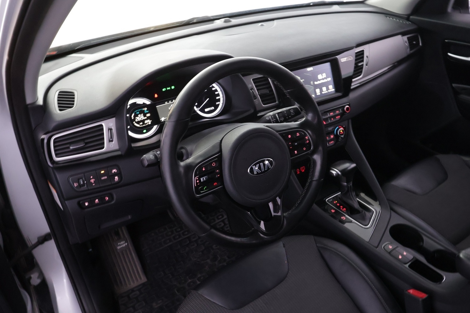 Kia Niro plug-in vaihtoauto