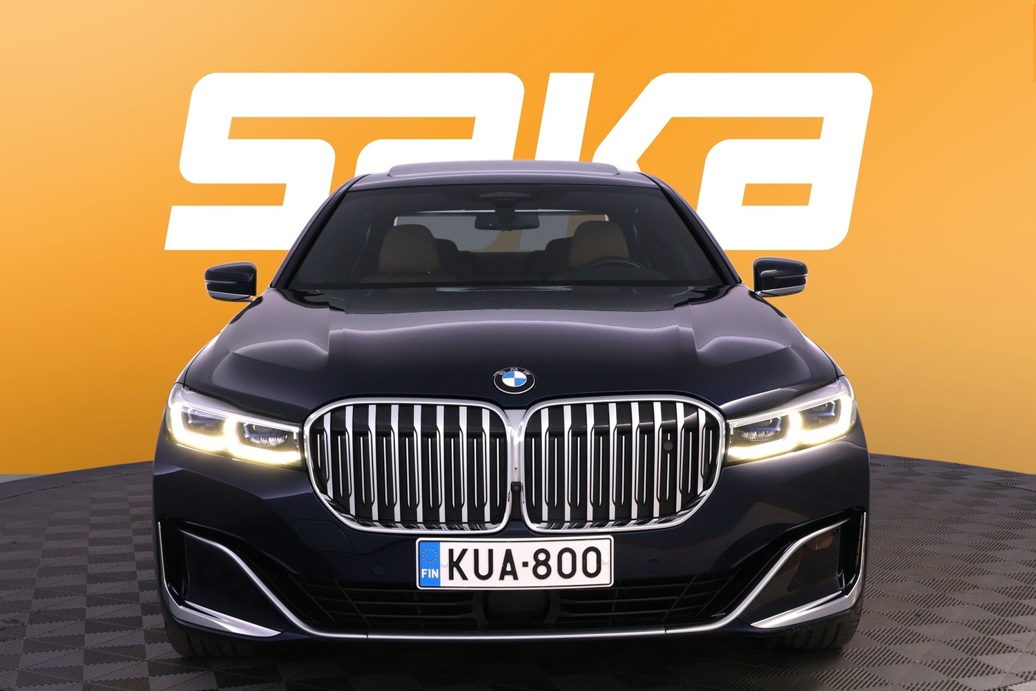 BMW 745 vaihtoauto