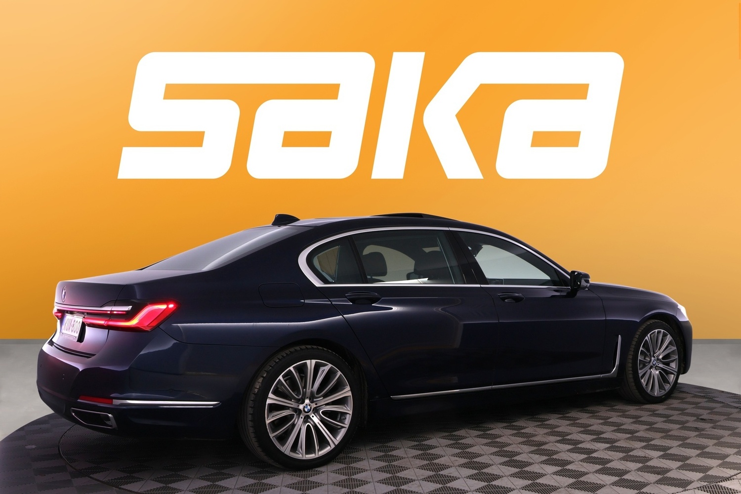 BMW 745 vaihtoauto