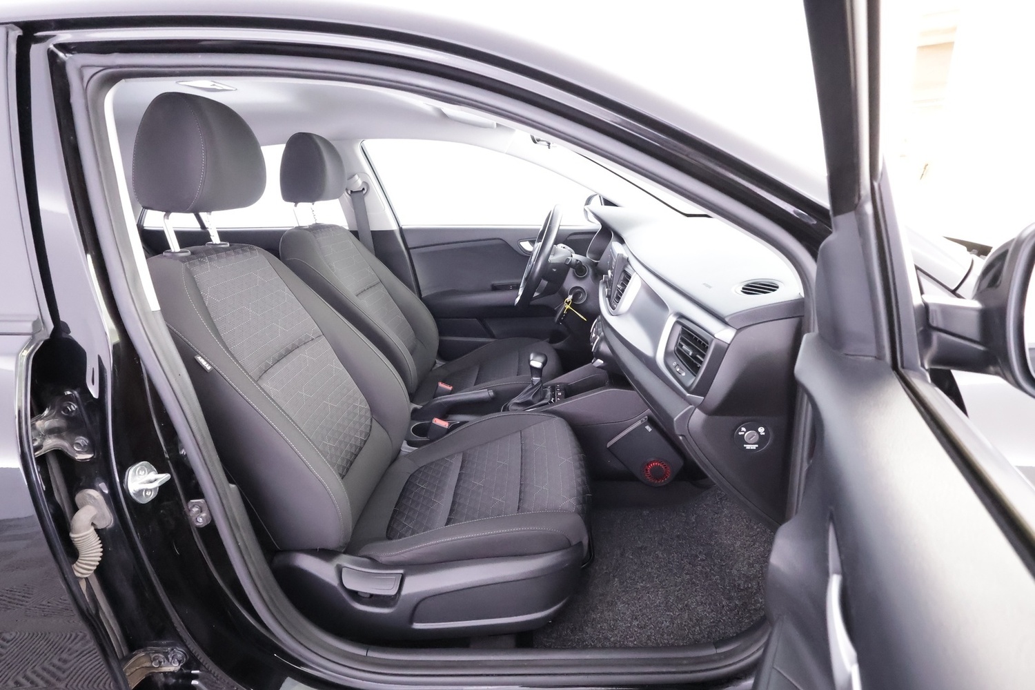Kia Rio vaihtoauto