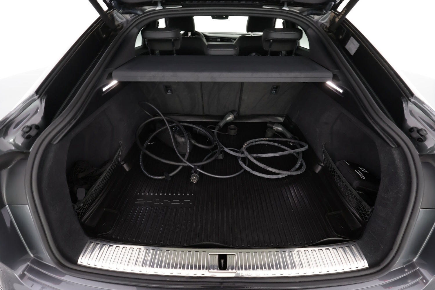 Audi Q8 e-tron vaihtoauto