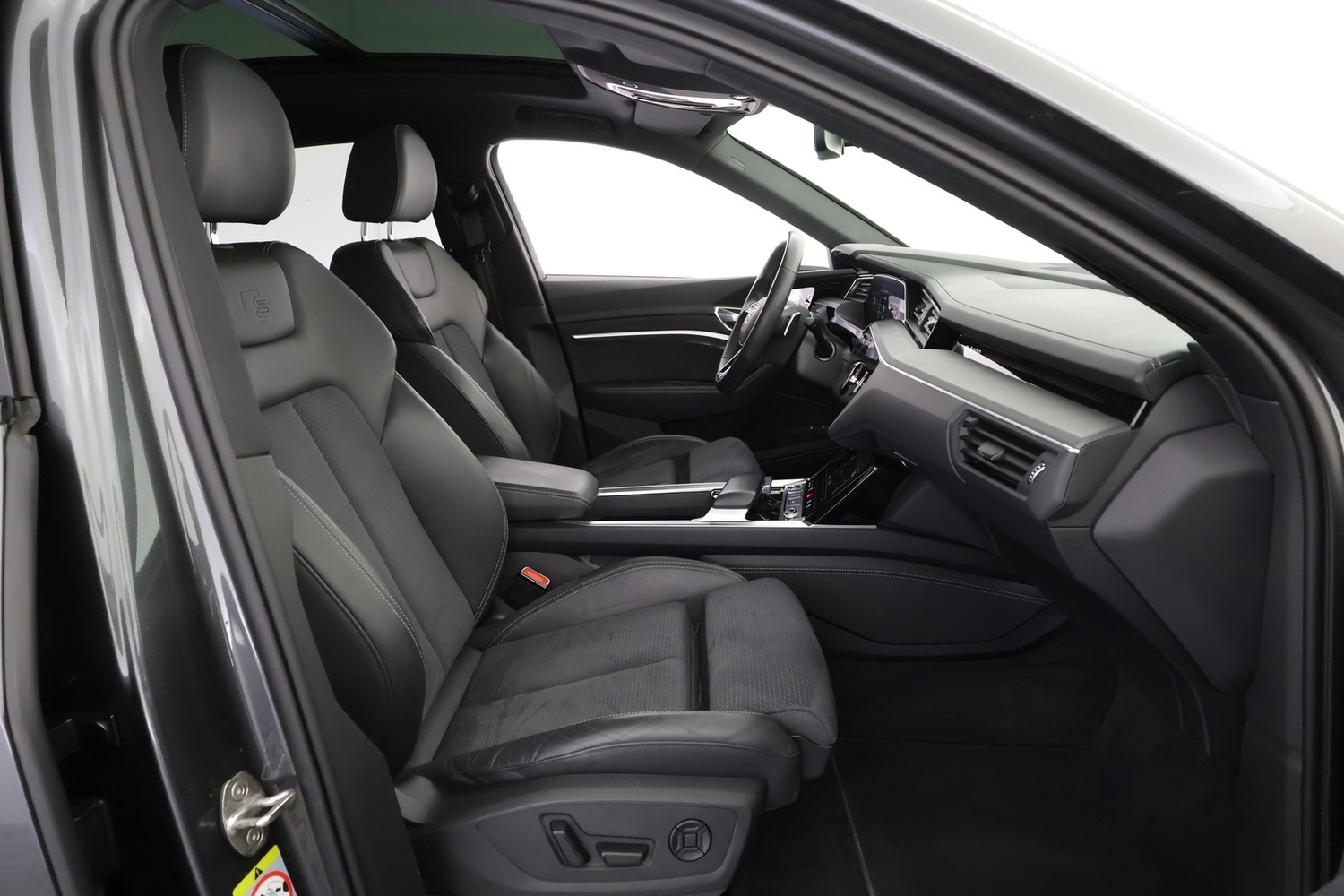Audi Q8 e-tron vaihtoauto