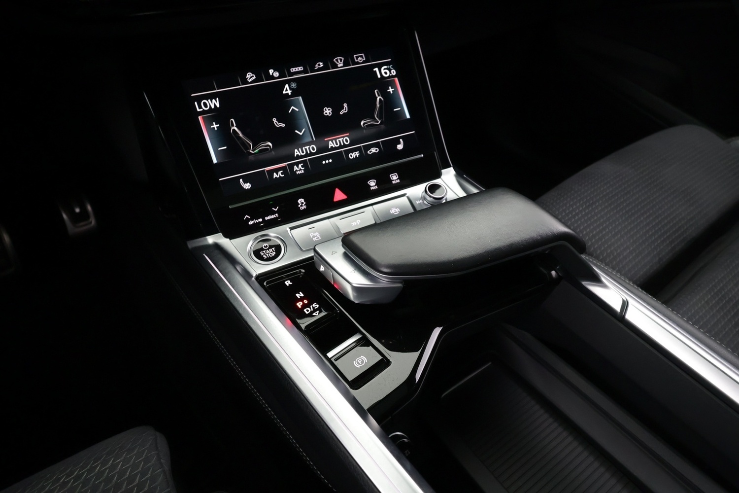 Audi Q8 e-tron vaihtoauto