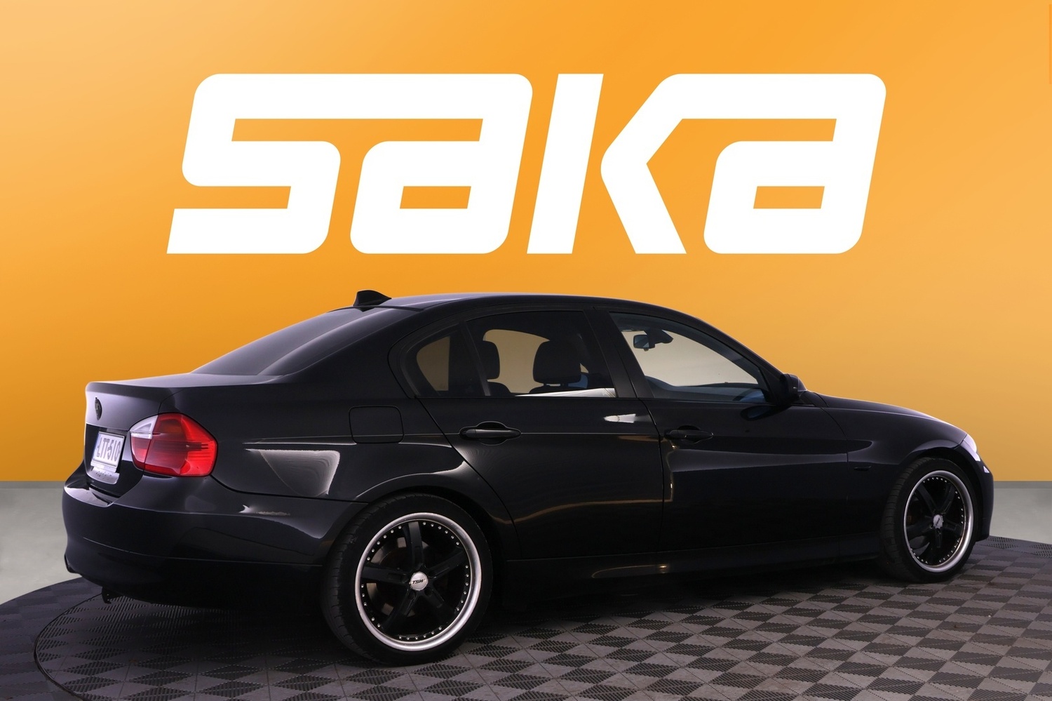 BMW 318 vaihtoauto