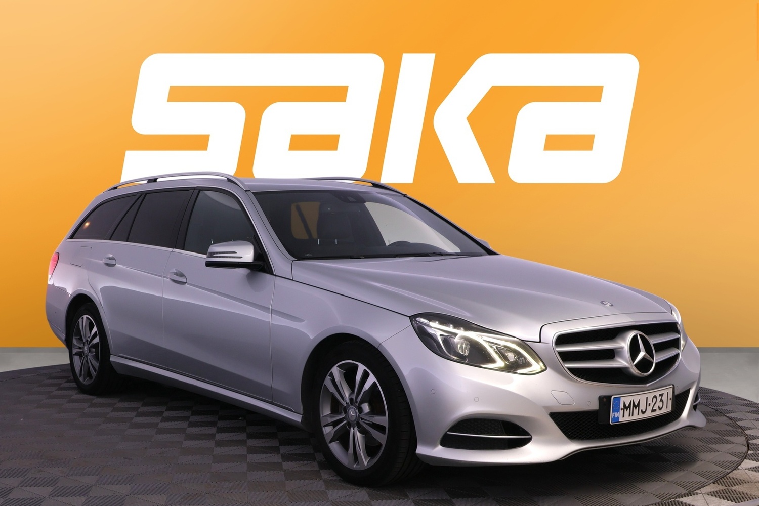 Mercedes-Benz E vaihtoauto