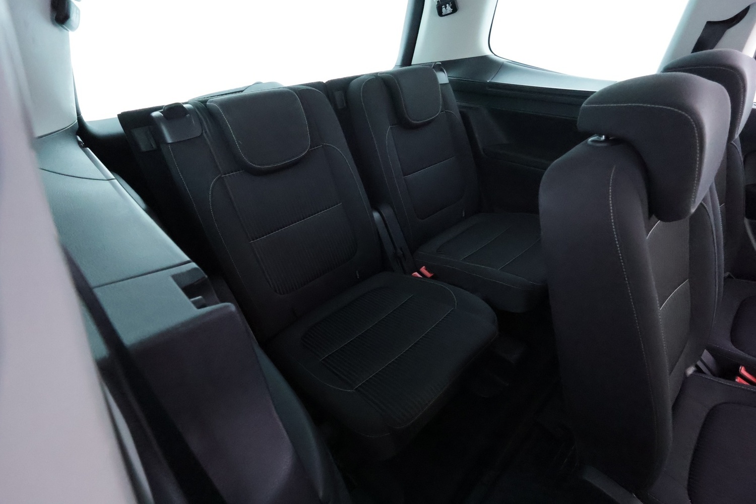SEAT Alhambra vaihtoauto