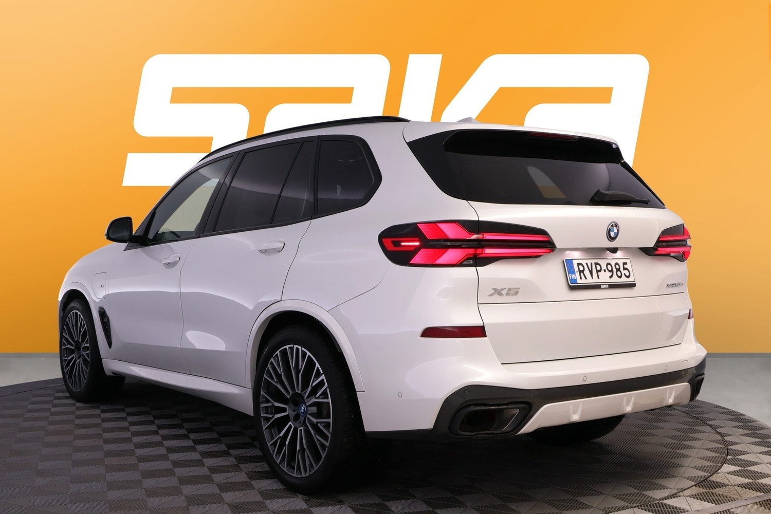 BMW X5 vaihtoauto