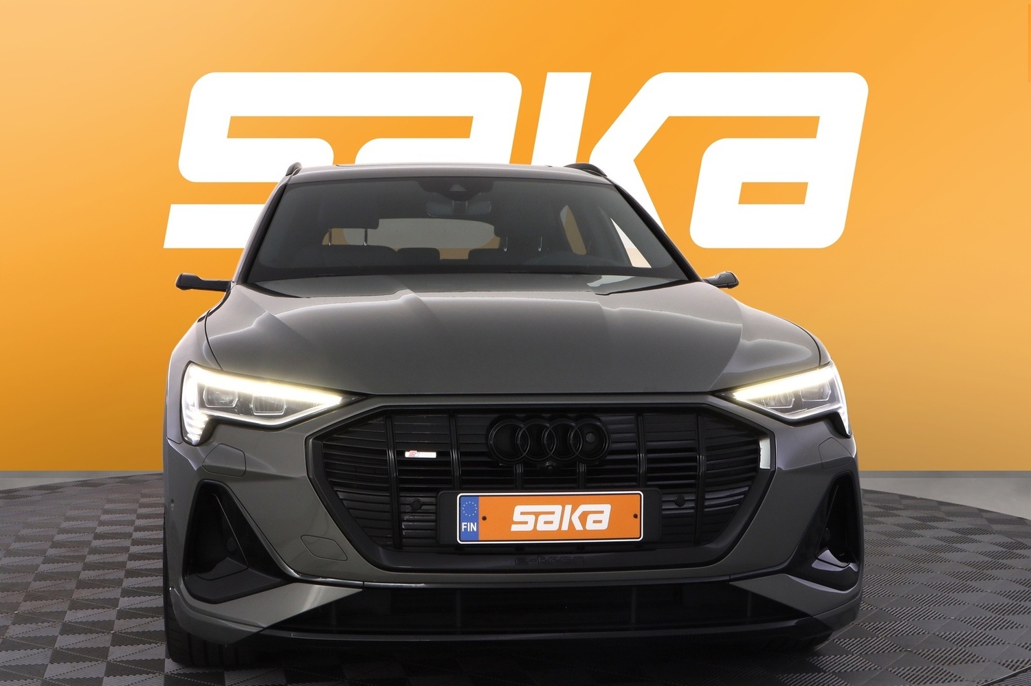Audi e-tron vaihtoauto