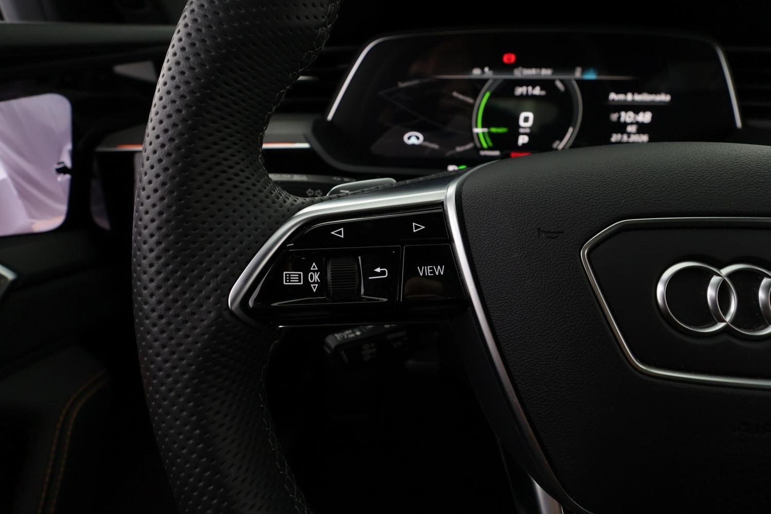 Audi e-tron vaihtoauto