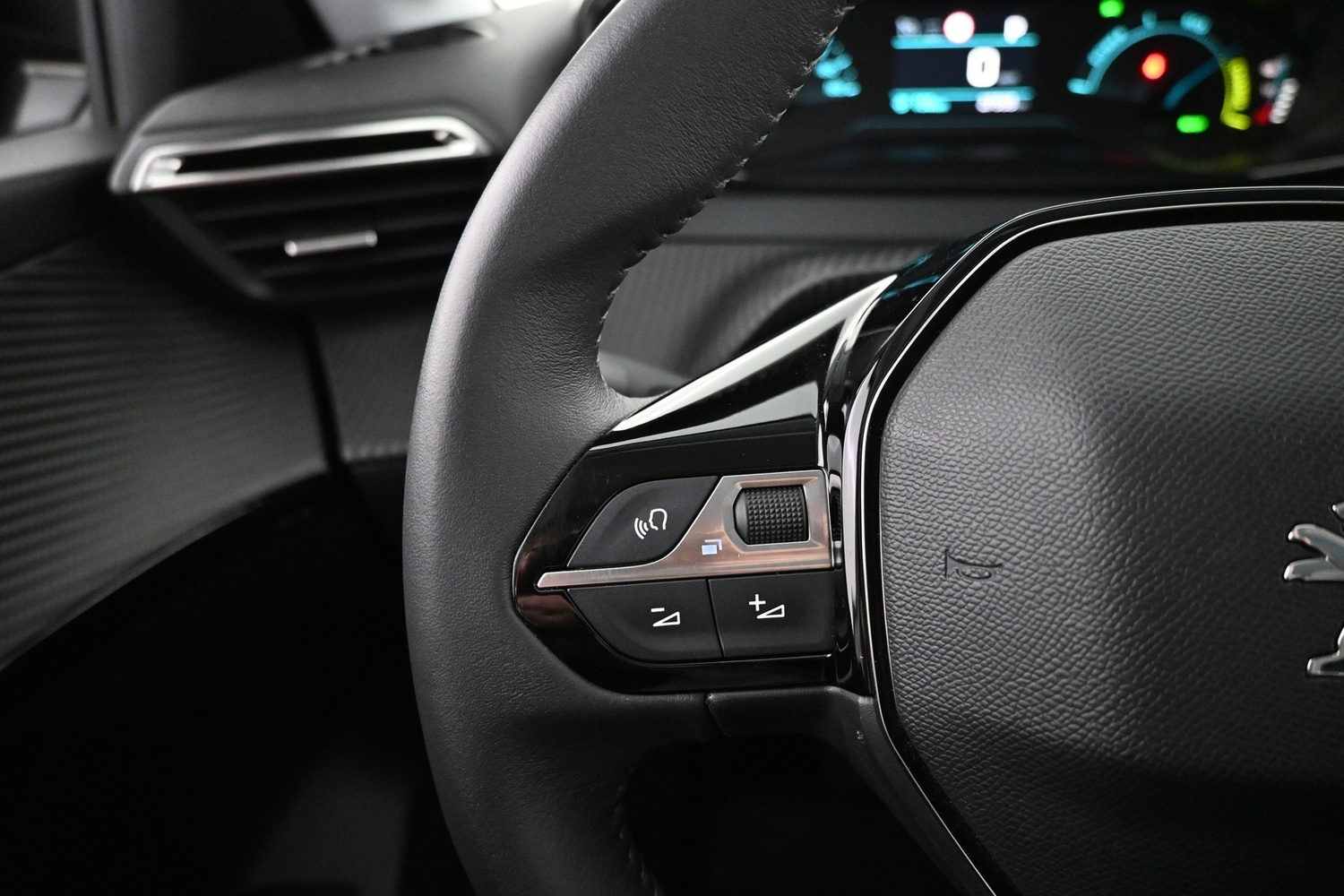 Peugeot e-208 vaihtoauto