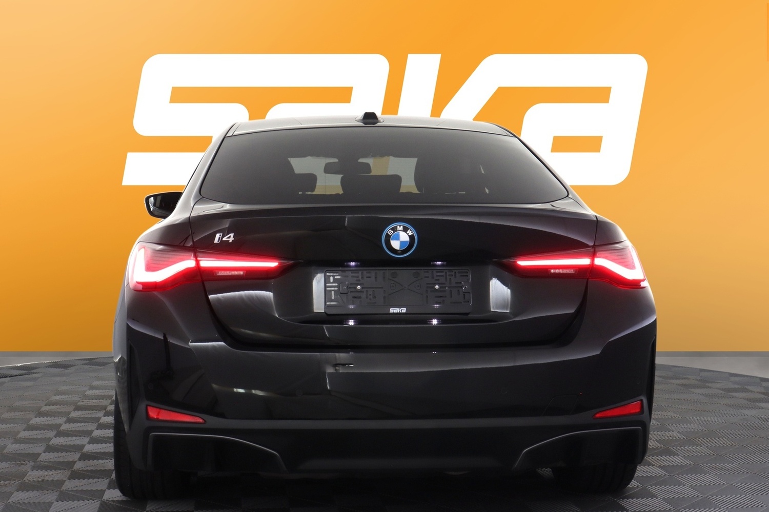 BMW i4 vaihtoauto