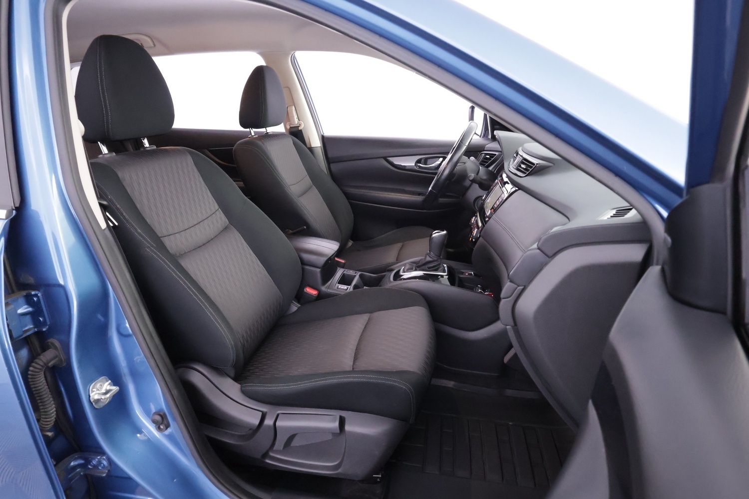 Nissan X-Trail vaihtoauto