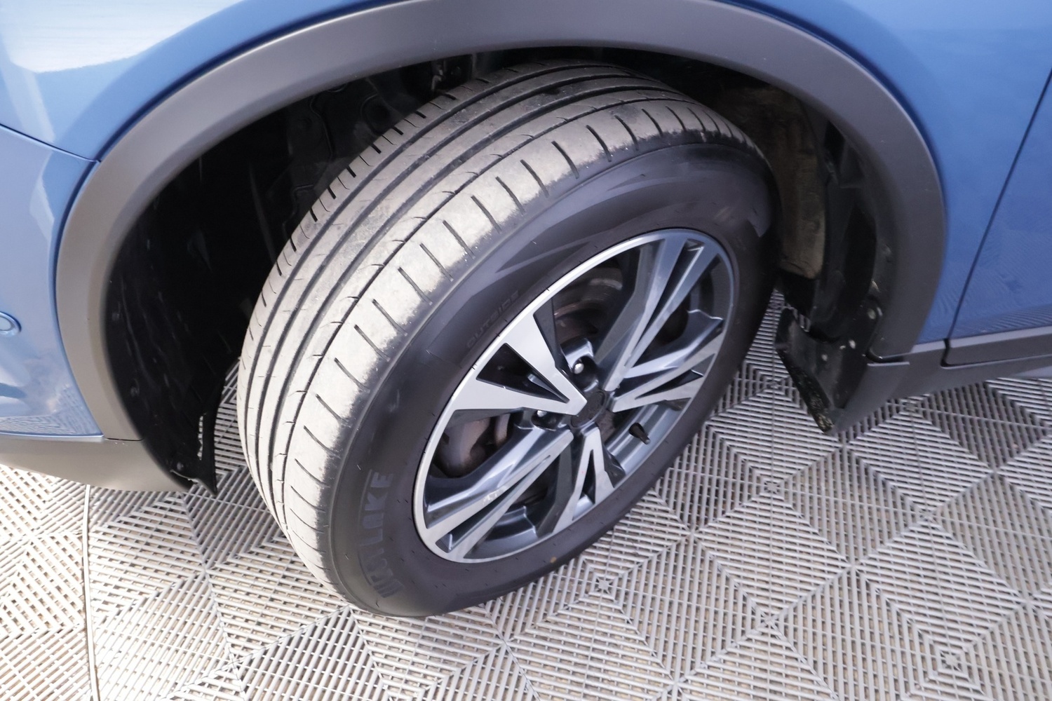 Nissan X-Trail vaihtoauto