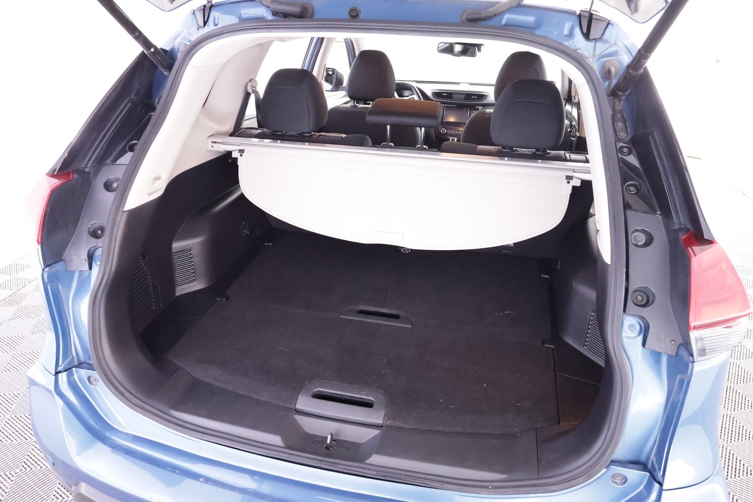 Nissan X-Trail vaihtoauto
