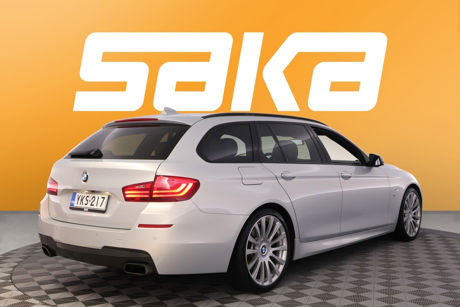BMW M550d vaihtoauto