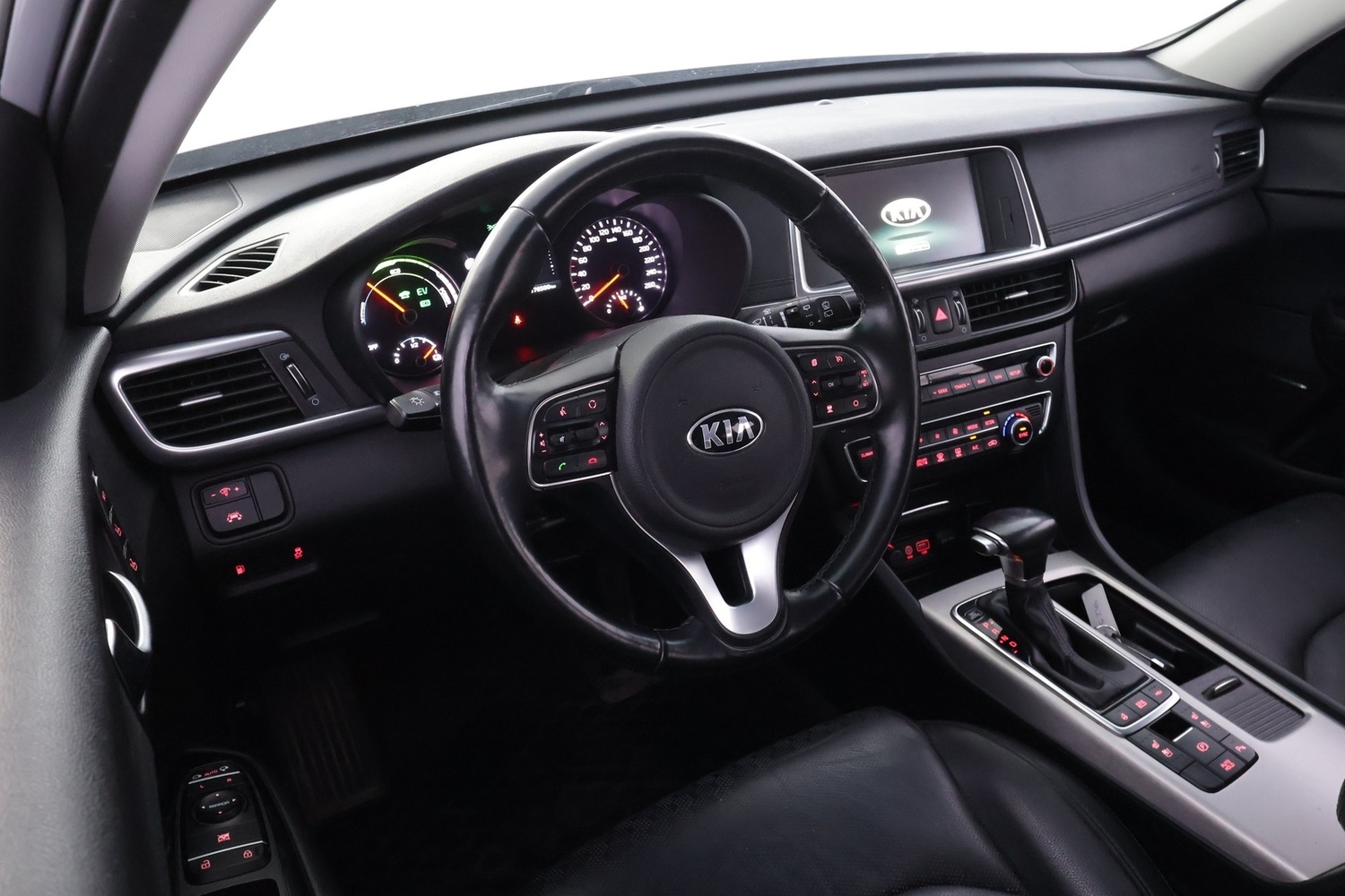 Kia Optima vaihtoauto